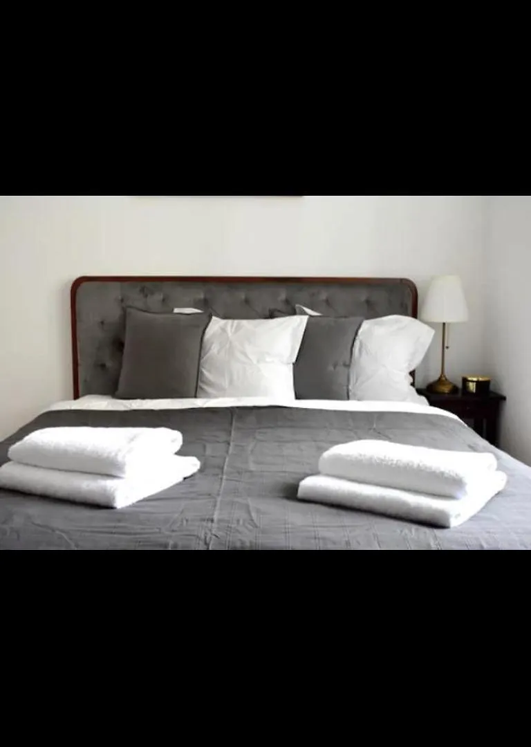 Beautiful 1-Bed Studio Prague